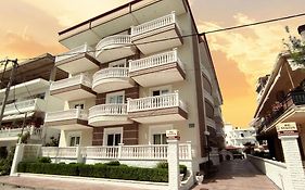 Rg Status Hotel